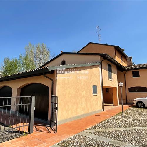 ESTERNO