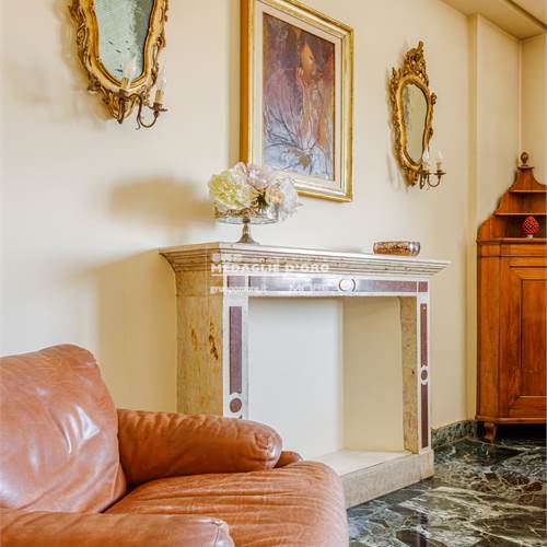 PARTICOLA SALA 