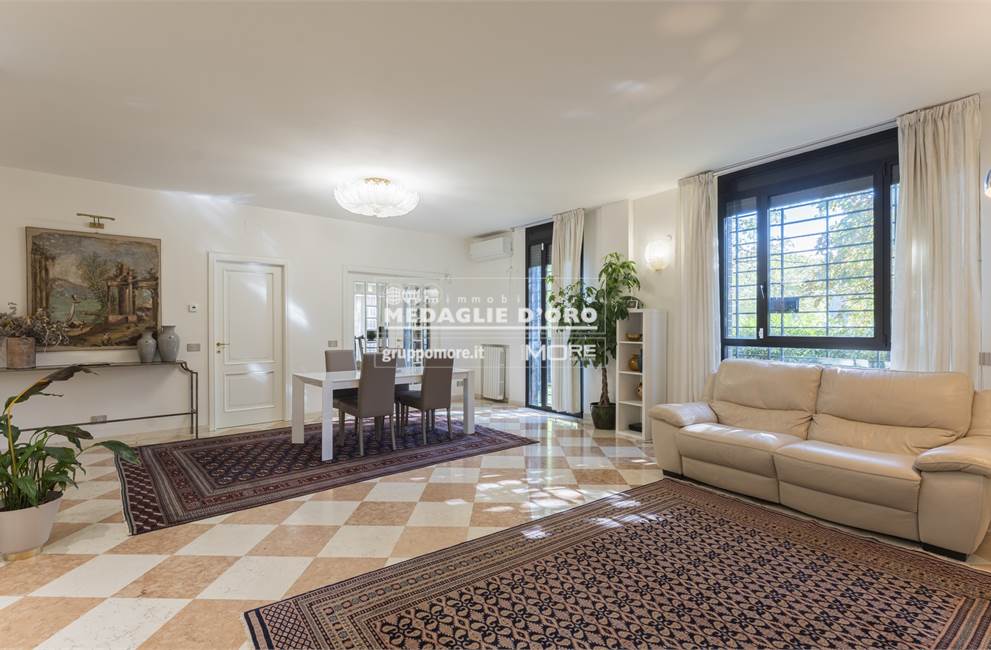 Appartamento in vendita a Modena (Villaggio Zeta), ad.ze via Delle Costellazioni