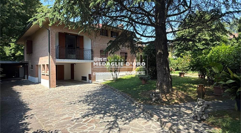 INGRESSO CARRAIO / PRIMA AUTORIMESSA