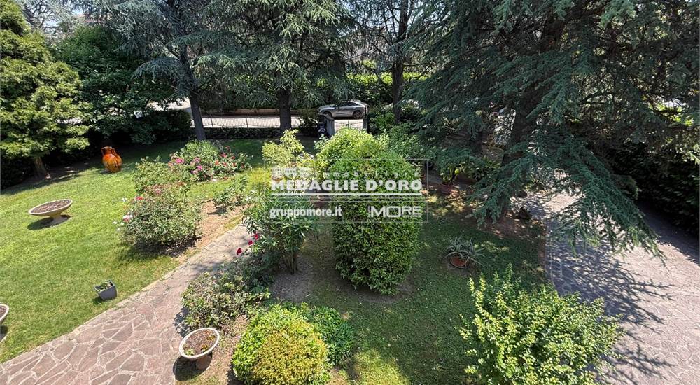 VISTA SUL GIARDINO 