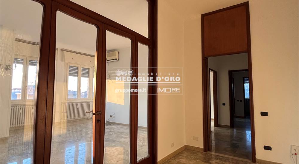 DISIMPEGNO SALA