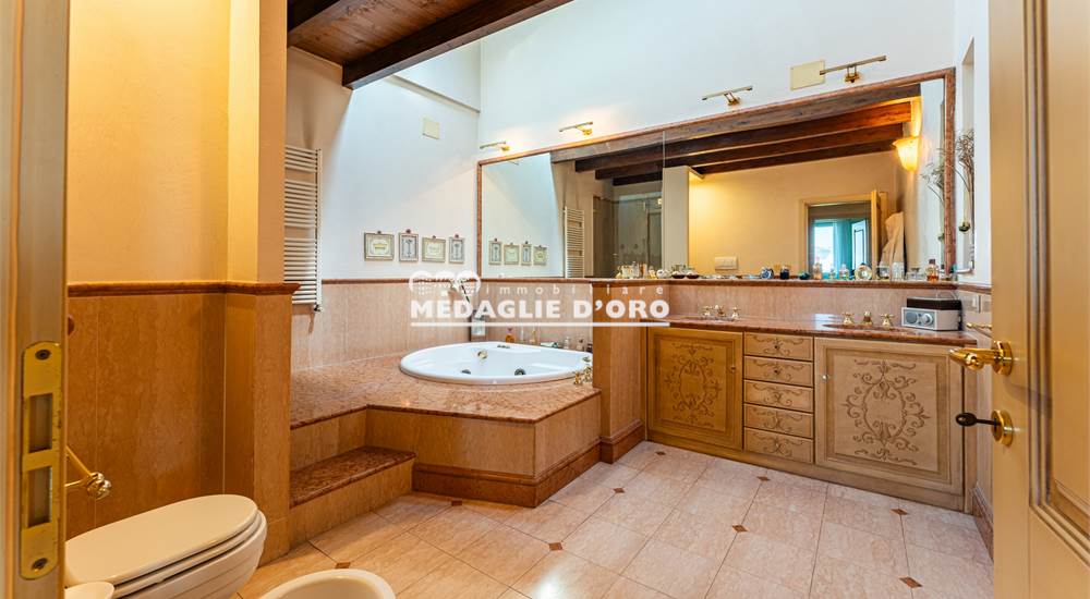 2° BAGNO 1° P.